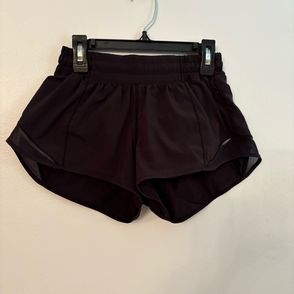 Lululemon Black Hottie Hot shorts S 4